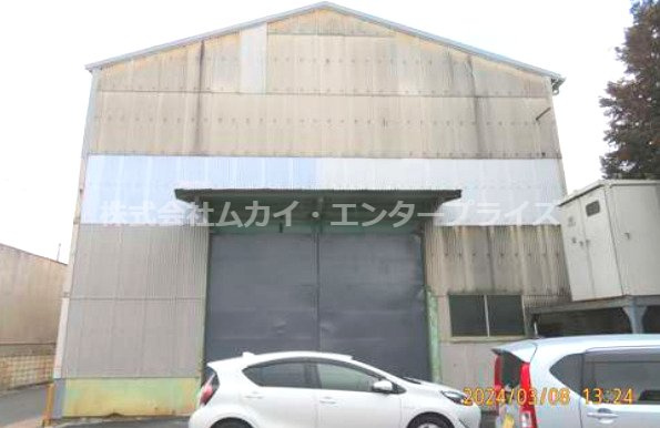 久世郡久御山町 貸倉庫の外観