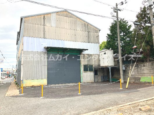 久世郡久御山町 貸倉庫の外観
