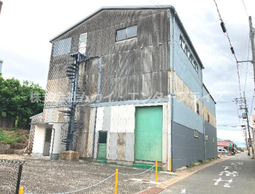 久世郡久御山町 貸倉庫の外観