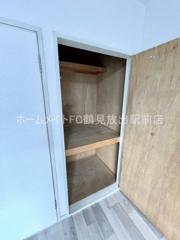 大阪市城東区永田３丁目の賃貸マンションの収納