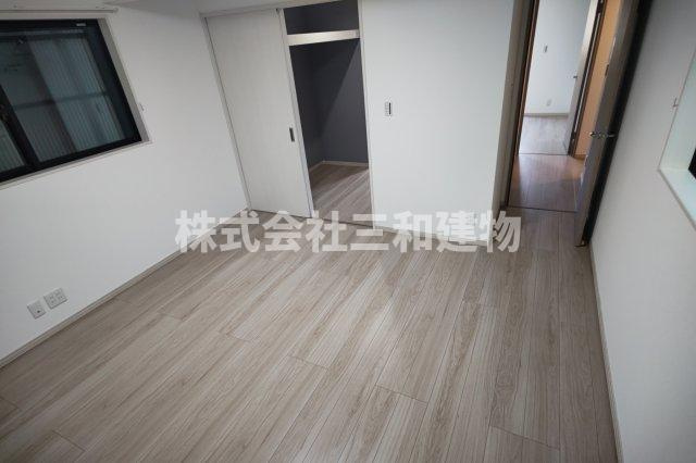 成増１丁目貸家の洋室