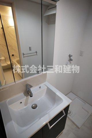 成増１丁目貸家の洗面所