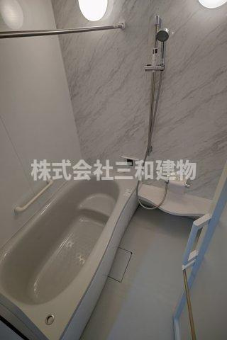 成増１丁目貸家の浴室