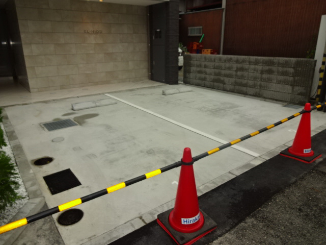 ELNIDO-FUKUZAWAの駐車場