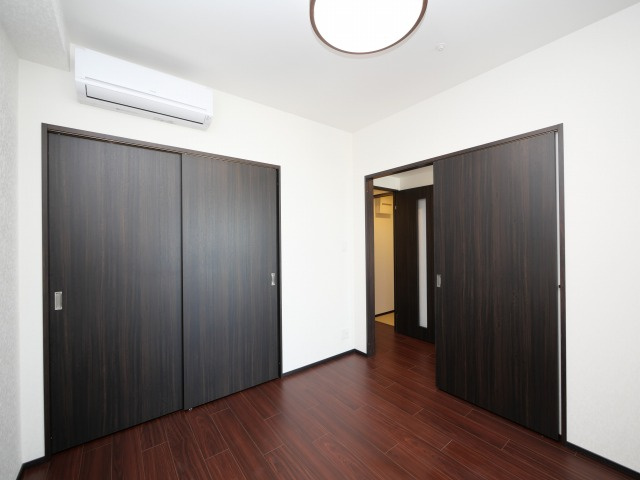 プレジオ三国ASIANの洋室