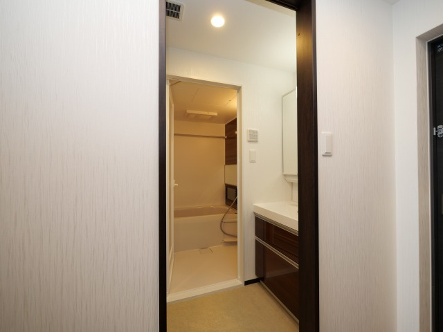 プレジオ三国ASIANの洗面所