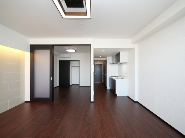 プレジオ三国ASIANの居間・リビング