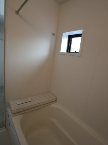 《仲介手数料無料》岩槻区本丸１丁目13-4(全1戸)新築一戸建てずっとプラスの独立洗面台|撮影日 2025年7月20日 17:00 晴れ