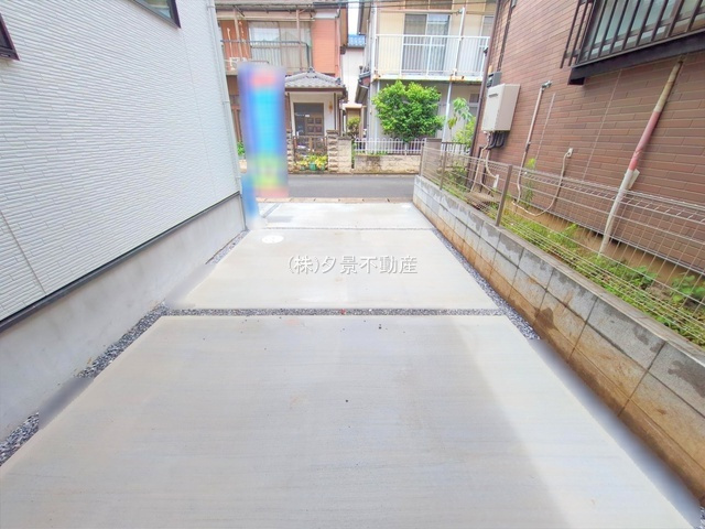 《仲介手数料無料》岩槻区本丸１丁目13-4(全1戸)新築一戸建てずっとプラスのランドリースペース|撮影日 2025年7月20日 17:00 晴れ