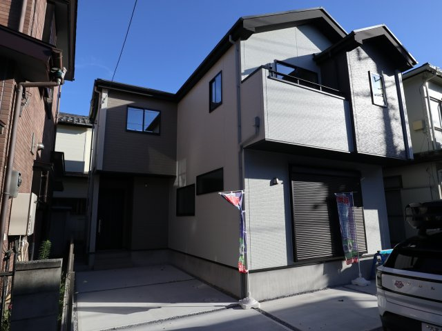 《仲介手数料無料》岩槻区本丸１丁目13-4(全1戸)新築一戸建てずっとプラスの外観|撮影日 2025年7月20日 17:00 晴れ