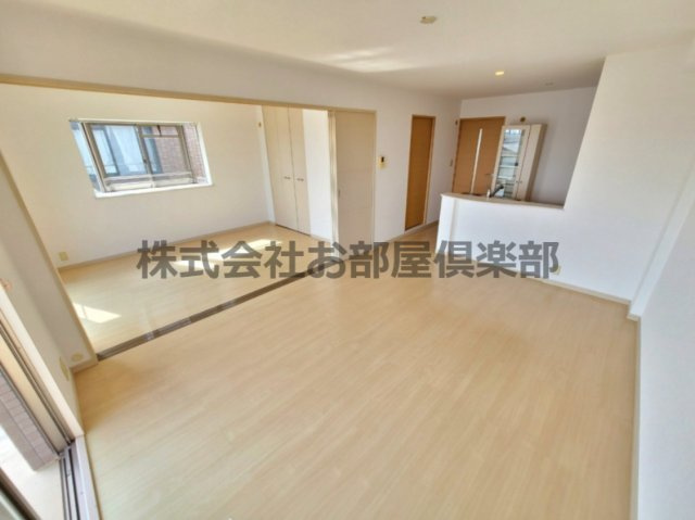 コイヌール・アベリア館の居間・リビング