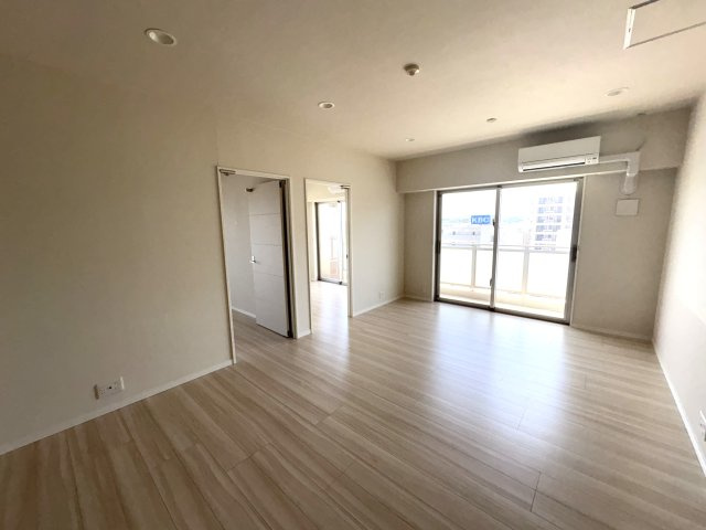 〇ル・サンク旭橋の居間・リビング