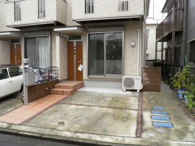 【駐車場】 | メゾンブランシェ | 普通車１台駐車可無料