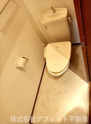 【トイレ】 | カーサ・ソレアード | 温水洗浄暖房便座