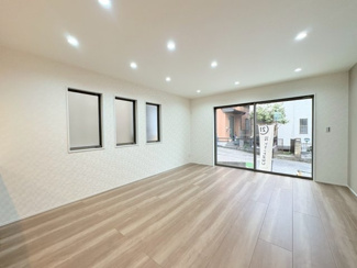 【居間・リビング】 | 川越市南大塚1丁目　新築分譲　西武新宿線『南大塚駅』徒歩14分　【大東東小学区】