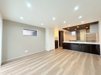 【居間・リビング】 | 川越市南大塚1丁目　新築分譲　西武新宿線『南大塚駅』徒歩14分　【大東東小学区】