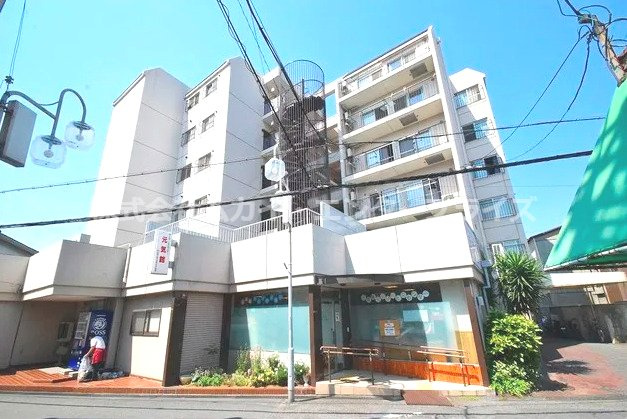 グランピア布施南の外観