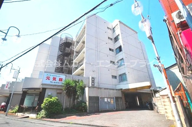 グランピア布施南の外観