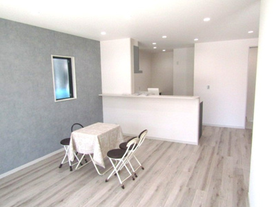 【居間・リビング】 | エンゼルハウス南アルプス市十五所① | 使いやすいリビングです