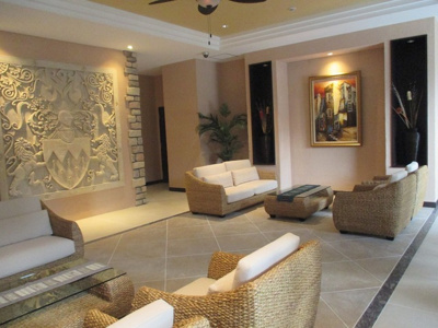 【エントランス】 | レオングラン新大阪レジデンス | ホテルのような豪華なロビーです