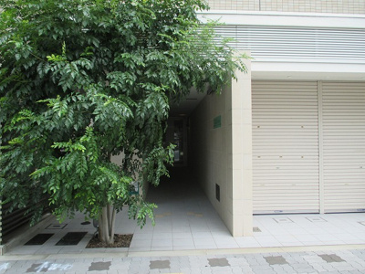 【エントランス】 | フィールドイン新大阪 | エントランスです