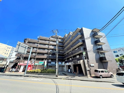 【外観】 | チサンマンション鴨居 | ◆住宅ローンのご相談や周辺環境のご案内も含め、ローンに詳しい、地元に詳しいスタッフがお出迎えさせていただきます。お気軽にご相談ください。