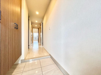 【玄関】 | プレミスト山科椥辻ザ・テラス | 〈こちらの物件〉に興味がある方はお気軽にお問い合わせ下さい！月々のお支払い希望額からお客様が購入可能な物件の価格をシミュレーション致します(*´▽｀*)