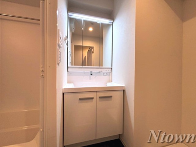 【独立洗面台】 | GranVia浄心 | 独立洗面化粧台が付いています