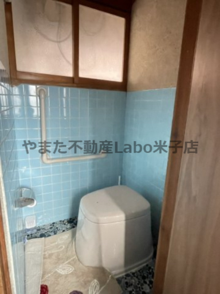 日野郡日野町舟場中古戸建のトイレ