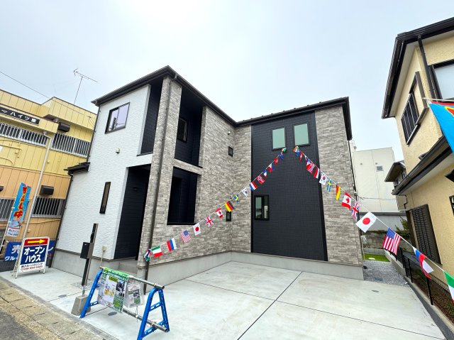 三郷市早稲田４丁目新築戸建【丹後小学校：10分】の外観|完成済み内覧可能です！！