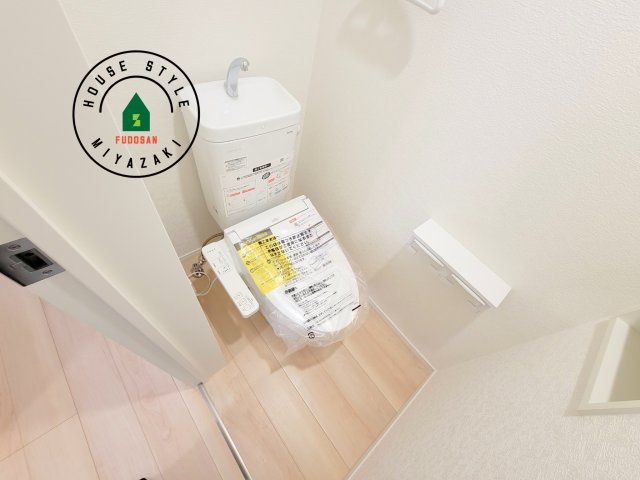 宮崎市赤江第5-2棟（1号棟）のトイレ|温水洗浄便座を完備しております。