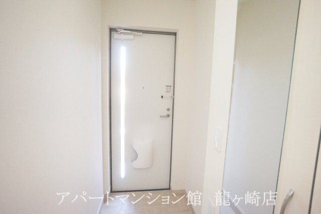 コンフォールの玄関