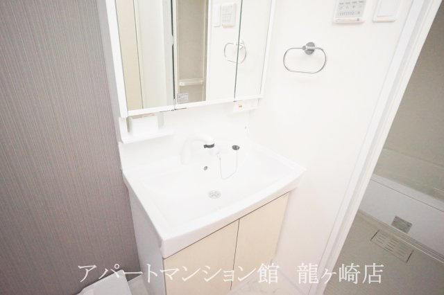 コンフォールの独立洗面台