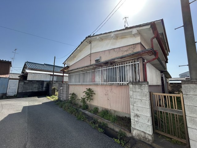 佐野市　大橋町　中古戸建の前面道路含む現地写真