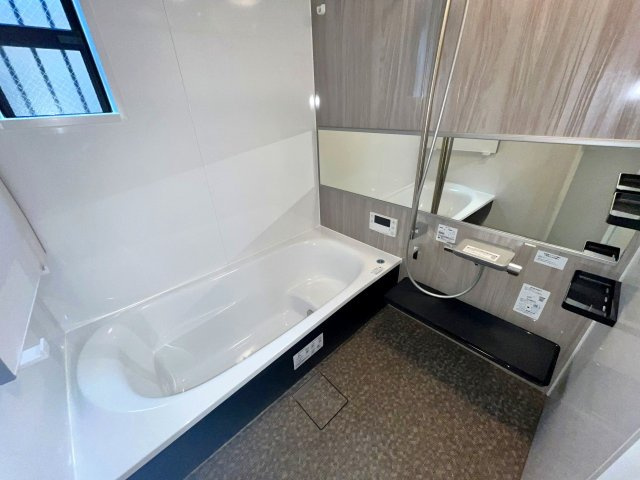 ♪弊社売主仲介手数料無料　新築戸建　2号棟（川崎区池上新町2丁目）全3棟の浴室|ゆったり過ごせるお風呂です