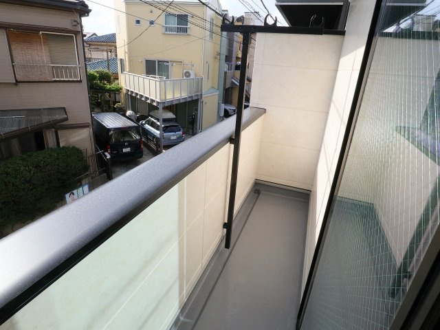 ♪弊社売主仲介手数料無料　新築戸建　2号棟（川崎区池上新町2丁目）全3棟のバルコニー|お洗濯にも便利なバルコニー
