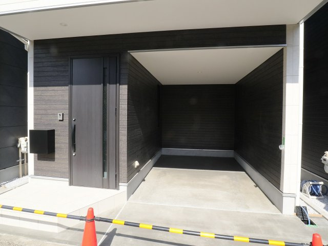 ♪弊社売主仲介手数料無料　新築戸建　2号棟（川崎区池上新町2丁目）全3棟の駐車場|現地（2025年9月）撮影