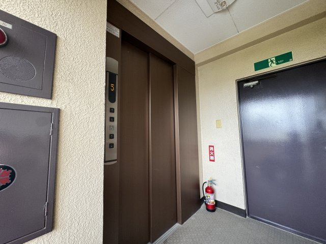 ライオンズマンション扇橋のその他共用部分|エレベーター付きマンションです♪
