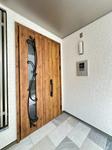 ラモーナ一津屋Ⅰのエントランス