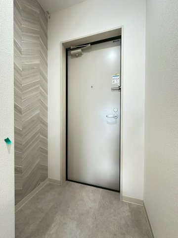 ラモーナ一津屋Ⅰの玄関