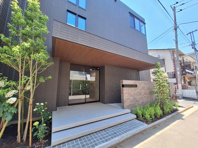 Ｕｒｂａｎ　Ｔｒａｉｌ　荻窪のエントランス|★エントランス★