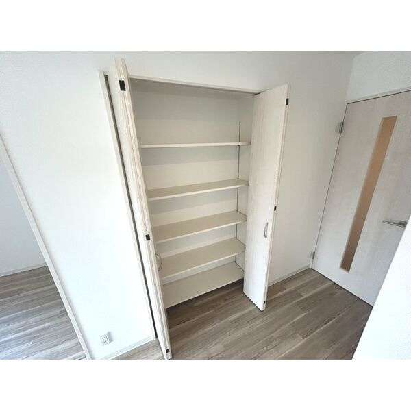 ジーメゾンエトワール西二見の収納
