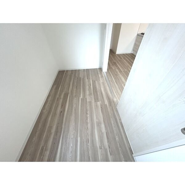 ジーメゾンエトワール西二見の洋室