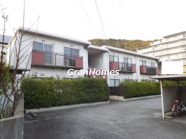 アーバン保城の外観