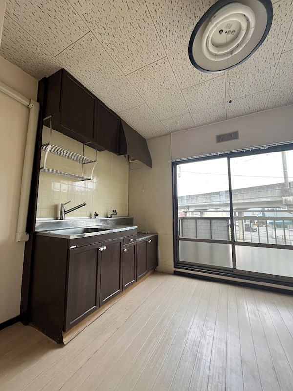 アーバン保城の居間・リビング