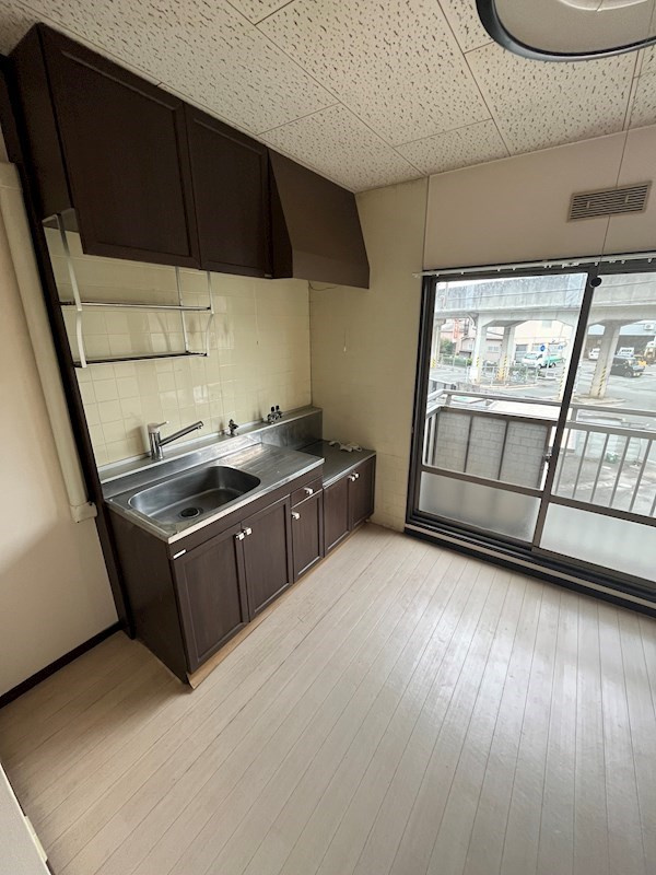 アーバン保城のキッチン