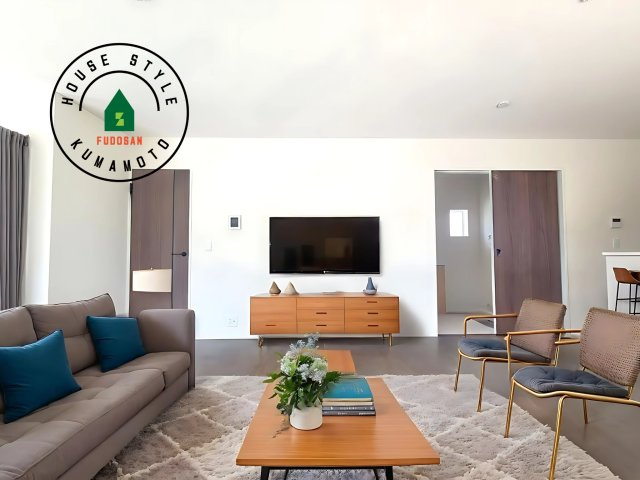 菊池市泗水町吉富第2-4棟（3号棟）の居間・リビング|キッチンからリビングをしっかり確認できます。家族の笑顔があふれる空間になりそうですね。※家具はCGを合成したものです。