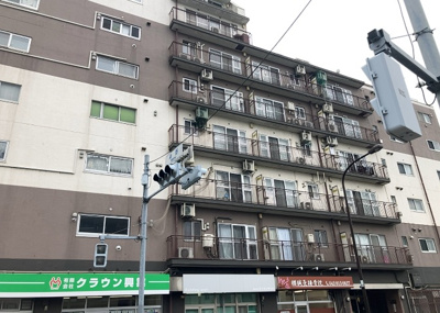 【外観】 | 東海町田マンション | 最寄り駅が近いなどの交通アクセスが良い土地だと暮らしやすいですよね。通勤・通学の観点から土地を選ぶことも大切です！自身や家族のライフワークからあったの物件を探しましょう！当社営業がお力になります！