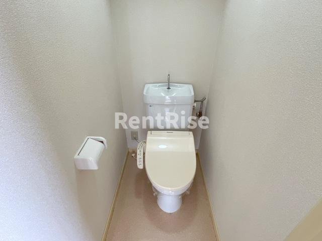 栄東ハイツのトイレ|シャワー付トイレ