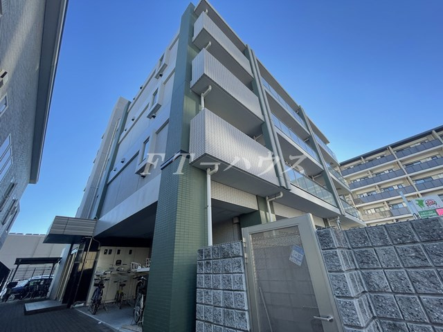 レオ参拾八番館の外観